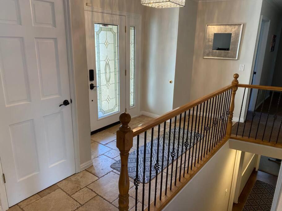 Wasatch Front Home With Pool Close To Everything! Мъри Екстериор снимка